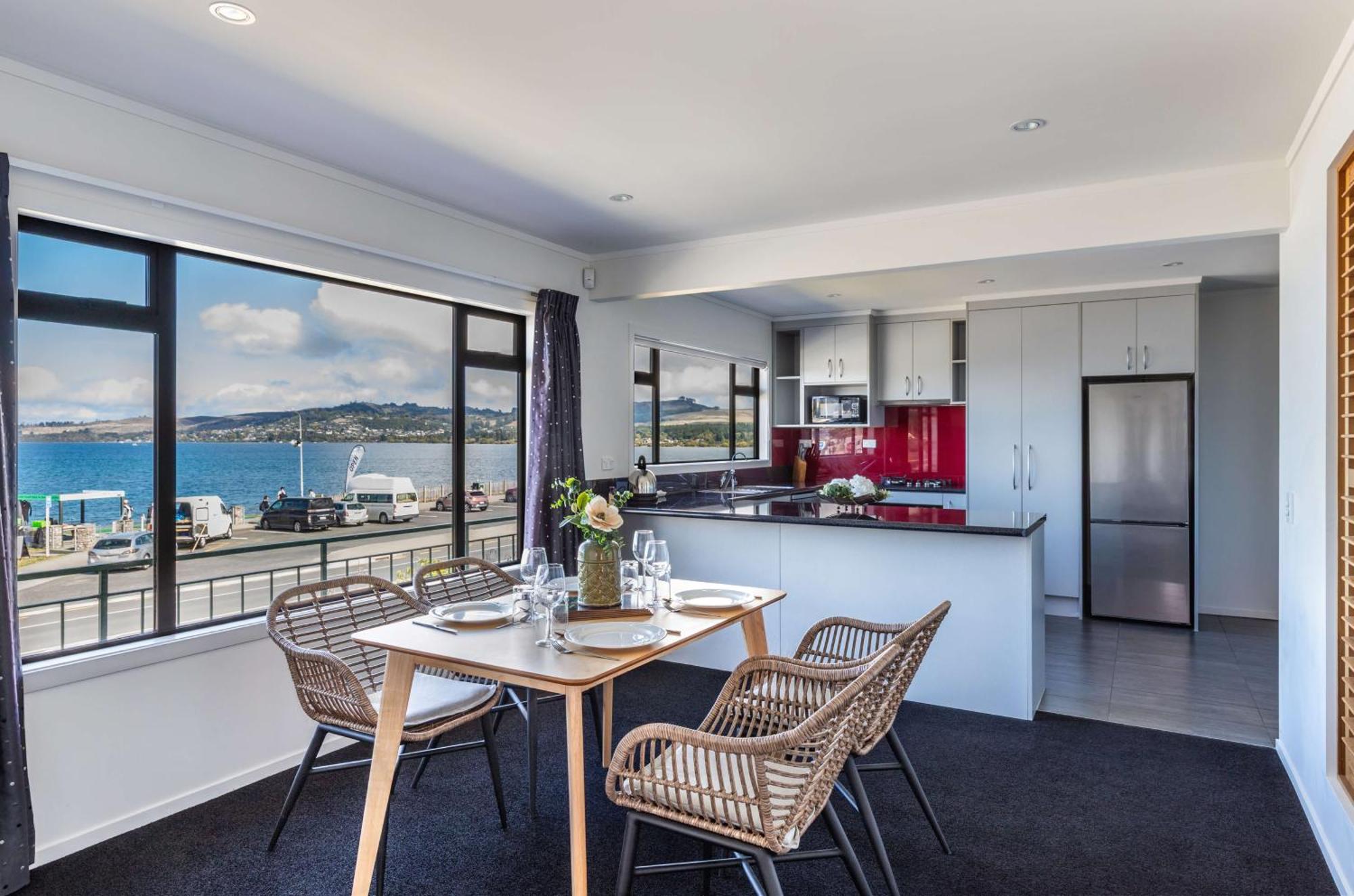 Ika Nui Taupo Apartment Exterior photo